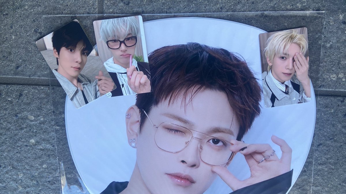 staaayand18's tweet photo. 譲 画像のもの ユノ ヨサン ミンギ
求 ホンジュン 2枚目>>過去トレカ

ATEEZ 交換 アチズ ペンミ トレカ https://t.co/ibKpbi2RpO