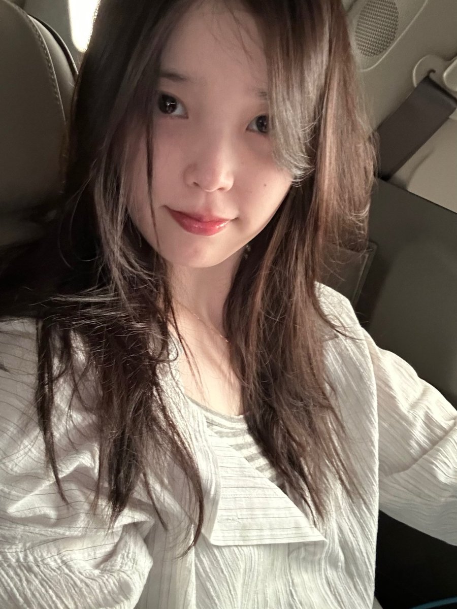 ripple_0918's tweet photo. 징스타 뽀둥 셀카🫳🏻🫳🏻 https://t.co/amSHoZTyXY