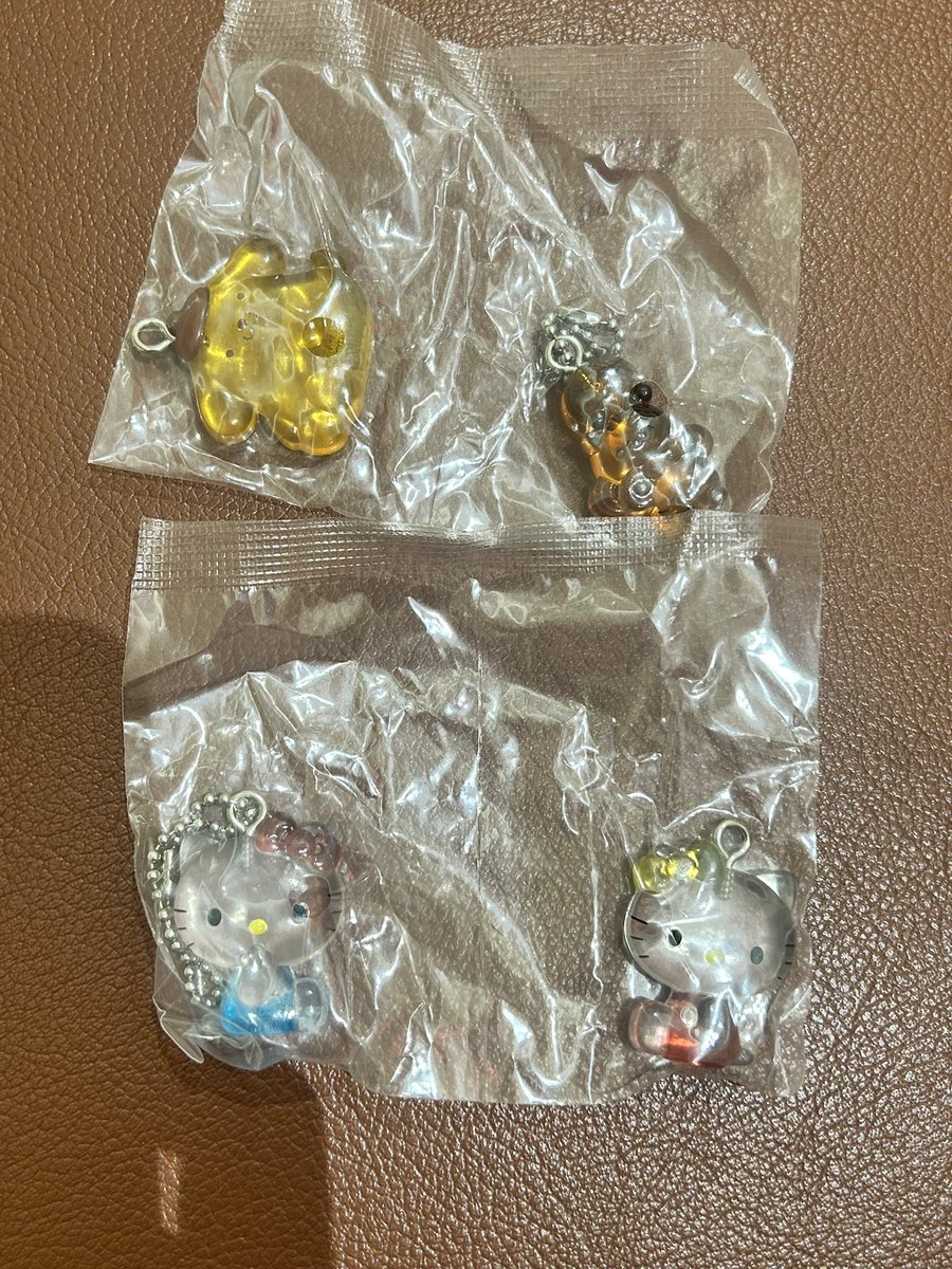 _teimi07's tweet photo. サンリオ仲良しドロップチャーム

譲　仲良しドロップ
ポムポムプリン/ハローキティ

求　仲良しドロップ
マイメロ＆クロミ

郵送希望です！
お気軽にリプorDM下さい。
#サンリオガチャ
#サンリオ
#仲良しドロップ https://t.co/UjhWS2KF0N