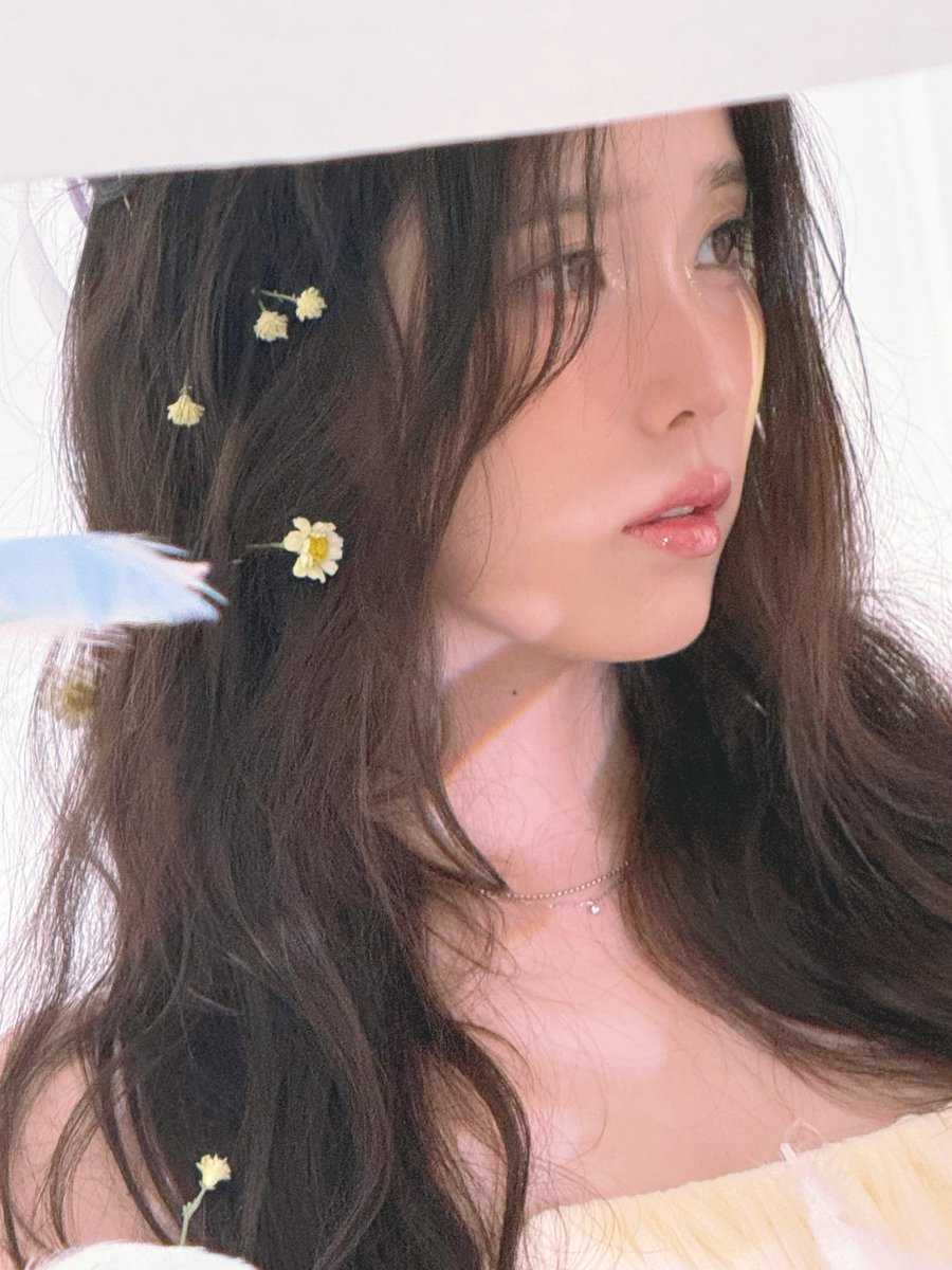 quteha2's tweet photo. ตั้งแต่ i เจอ u นะ i มองคนบนโลกนี้สวยน้อยลง จริง ๆ คือแบบว่า u เป็น standard ใหม่ในชีวิต i https://t.co/Jcs0gjFVjW