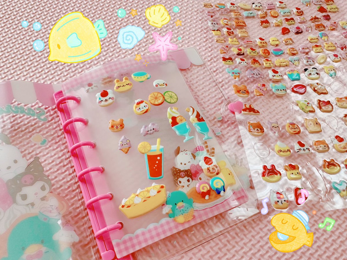 MimetMK's tweet photo. わーい💕かわいいブックの付録でシール帳デビューした✨手持ちのシールをペタペタ貼っていくだけでも楽しいみたい🍨おけいこワークでもシール大好きみたいだしシール遊びはいいね😊👍

 #かわいいブック https://t.co/zRKsX4yGgM