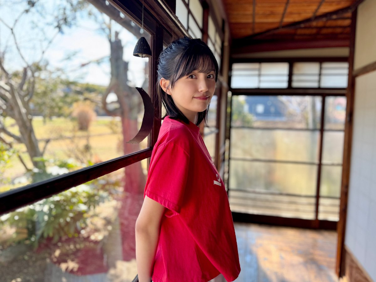 Gra_Champion's tweet photo. ＼🎊大好評発売中!!🎊／
#グラビアチャンピオン VOL.13の表紙巻頭を飾るのは #乃木坂46 の #五百城茉央 ちゃん✨💖撮影オフショ第3弾を公開🎥

セブンネットショッピングで購入すると限定ポスカが１枚ついてくる！🎁※どちらもなくなり次第終了

【👇Aはこちら👇】
https://t.co/Emrnf5pzNE

【👇Bはこちら👇】
https://t.co/IgqmP3tvE5

ページをめくるたびに目を引かれる、圧倒的な美貌。
でも、五百城茉央という人の”本当の美しさ”はその奥にある——。

「もっと輝ける人になりたい」
「もっともっとグループの力になりたい」

特大グラビアはもちろん、柔和な笑顔の奥に秘めた強い想いと彼女の”現在地”を語ったロングインタビューも必見です👀
#乃木坂46_是非に及ばず
#乃木坂全国ツアー