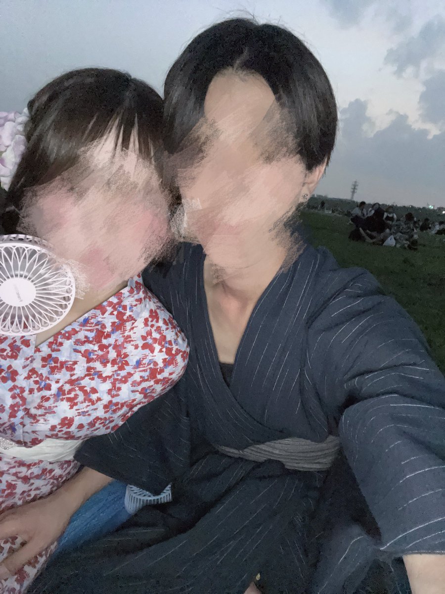 kyumarunn's tweet photo. 来年も一緒に花火大会行こうね🤍
（浴衣の着付けできる彼氏天才では、、？） https://t.co/wkHFaN5rEC
