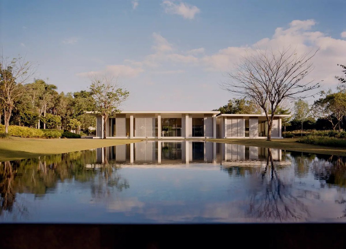 4AAAAart's tweet photo. Philippines House by John Pawson

Philippines 🇵🇭 https://t.co/hBsTOcrCZx