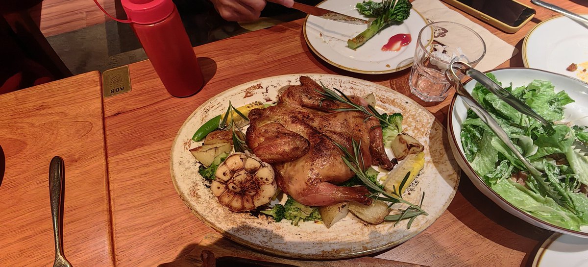 SharonHubbighn's tweet photo. New Thanksgiving special at our bistro: roasted turkey with cranberry glaze + pumpkin cheesecake. Only this week! https://t.co/1KpI0eQmmo