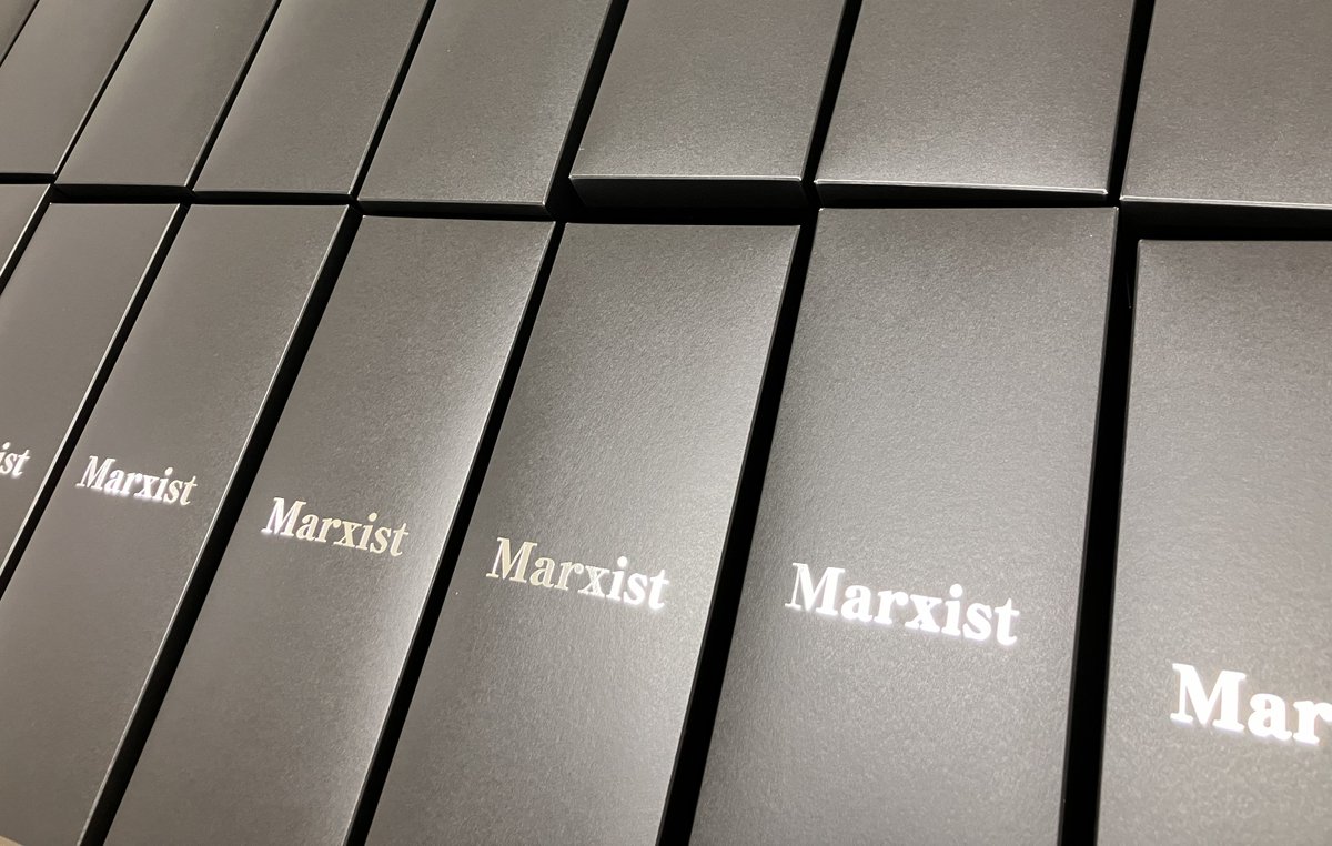 thpaper20491's tweet photo. お待たせいたしました。
先行予約販売分を発送手配しました。

＃Marxist https://t.co/ftdVg1kEvg