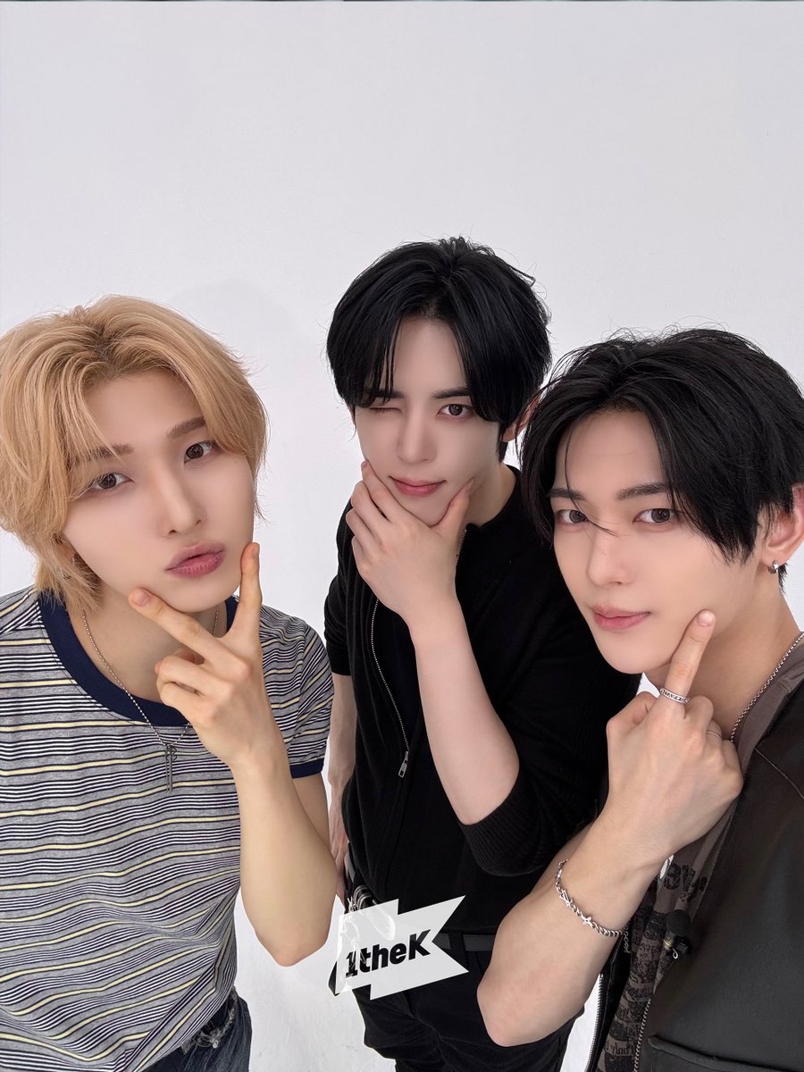 1theK's tweet photo. 참 잘생겼다 #나우즈 ..🫶🏻  
잘생긴 남자들의 장꾸미 가득 담긴 #아이돌등판 안 보면 손해!
#NOWZ #Achilles @CUBE_NOWZ   

#IDDP 👉 https://t.co/Wa5xjVQwYY https://t.co/M4o6QcFdDA