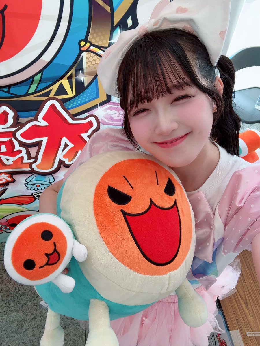 9o7o7's tweet photo. 졸귀 뭐임 진챠😍😍 https://t.co/MIGQEovQyi