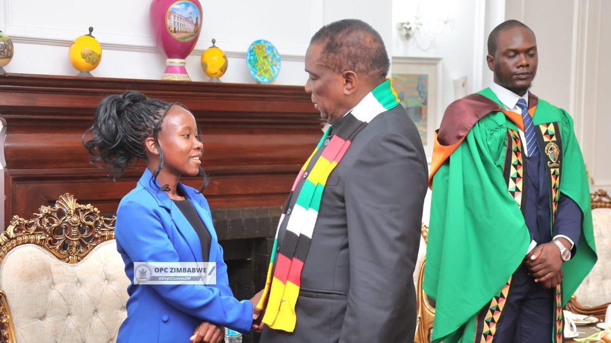 benjaminmudanhu's tweet photo. The ED-UNZA Scholarship continues to transform lives by giving talented students access to higher education. President Mnangagwa today engaged beneficiaries at State House, highlighting the value of investing in education and human capital. #EDWORKS https://t.co/GXbGL6O9D5