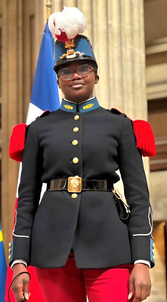 Prom_Ivoire's tweet photo. L'Élève-Officier LEBY AUDE HANNIEL YEDIDIA est la première ivoirienne admise à l’Académie Militaire de Saint-Cyr https://t.co/U0ZWaOo0SH