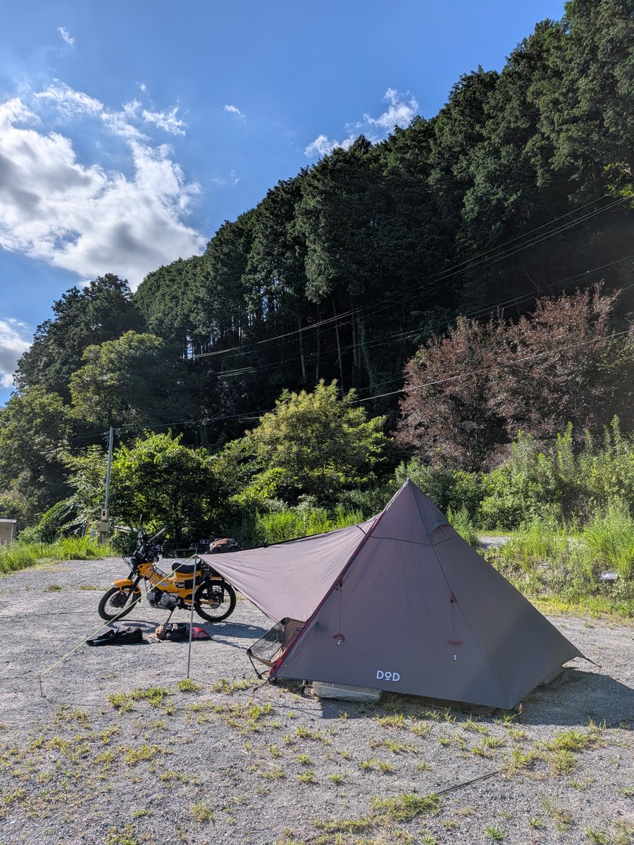 JOGandBBQ's tweet photo. 灼熱のソロキャンプツーリングです☀
#ハンターカブ https://t.co/wheQFrMFfR