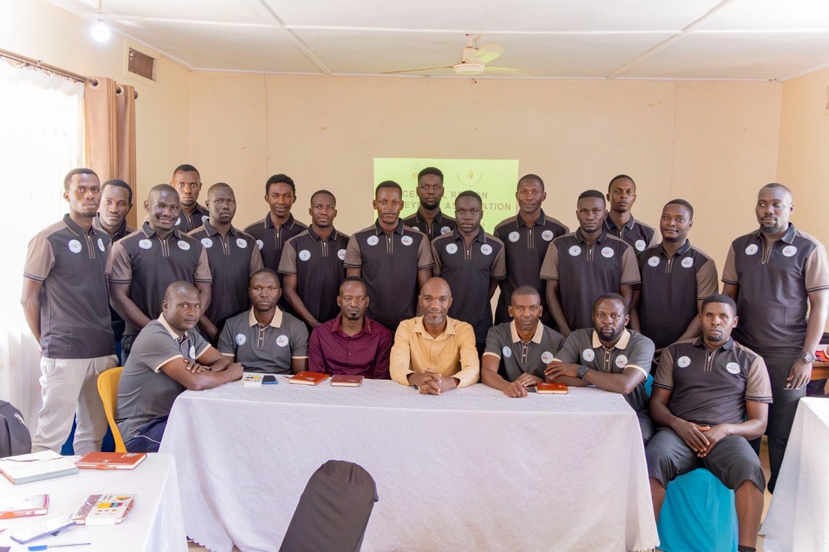 CRVAug's tweet photo. We are training the next generation of great teachers of the game of volleyball. 

"To build great players, you must first understand that a coach is a teacher. If your foundation is weak, your team will crumble under pressure."
@Ugvolley
@USPAmedia @SideOutAfrica @NCSUganda1 https://t.co/AXavRsTMK9