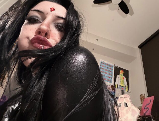 rayvelvethaze's tweet photo. nonsexual intimacy is sooo good https://t.co/gKUwQp6U9g