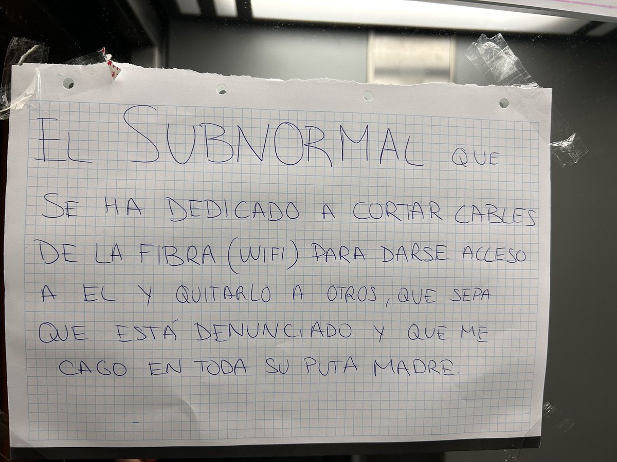 LiosdeVecinos's tweet photo. Mientras tanto en Alcorcón…de @davspide https://t.co/hh74jydV0c