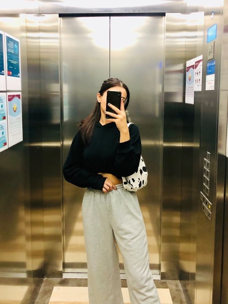 Trisha_Mehta32's tweet photo. Fit Check. https://t.co/ZTWszB6hFb