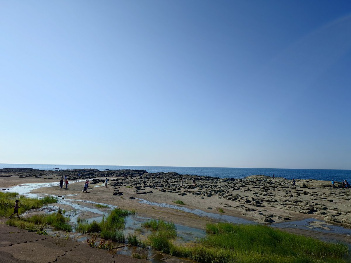 teco5m's tweet photo. リゾートしらかみに4時間30分乗って弘前から秋田まで。まったく飽きず。岩木山神社入り口で買った茹でた獄きみ、とうもろこしとガンダムコラボパン食べた。獄きみ美味しかった〜。 https://t.co/4yvhA9pgTh