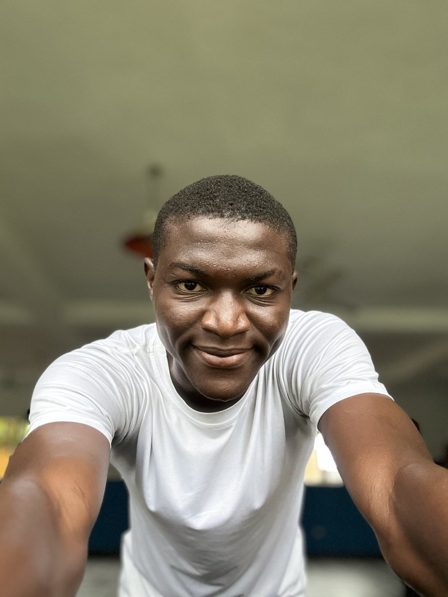 Big_stanx's tweet photo. Good morning CT
I had to skip the gym yesterday because I was at @NFT__NG, one of the biggest Web3 IRL events in Nigeria.
This morning, I was right back in the gym because my body definitely felt the difference.
Iβll be dropping my vlog from #UnchainSummer soon, sharing everything I experienced throughout the event.
Show up for your opportunities, but donβt forget to take care of yourself too. Set your priorities right.