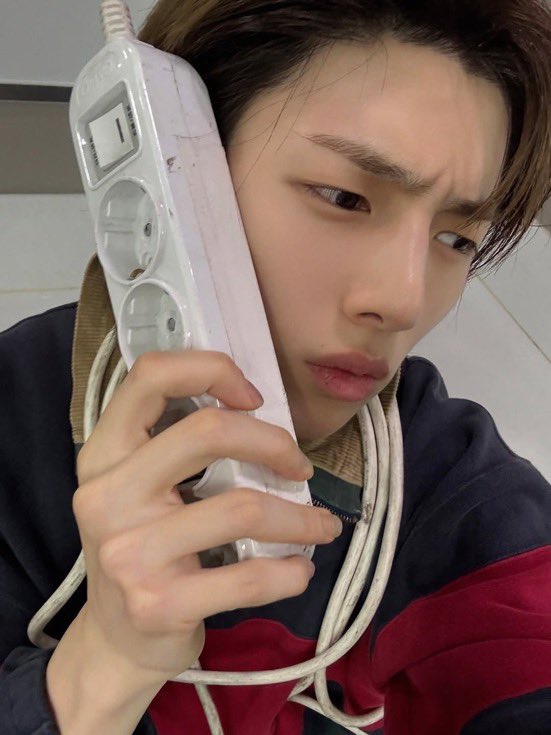 Marboiiyeah's tweet photo. มันโทรหาใคนักหนา https://t.co/EpV5gqeB39