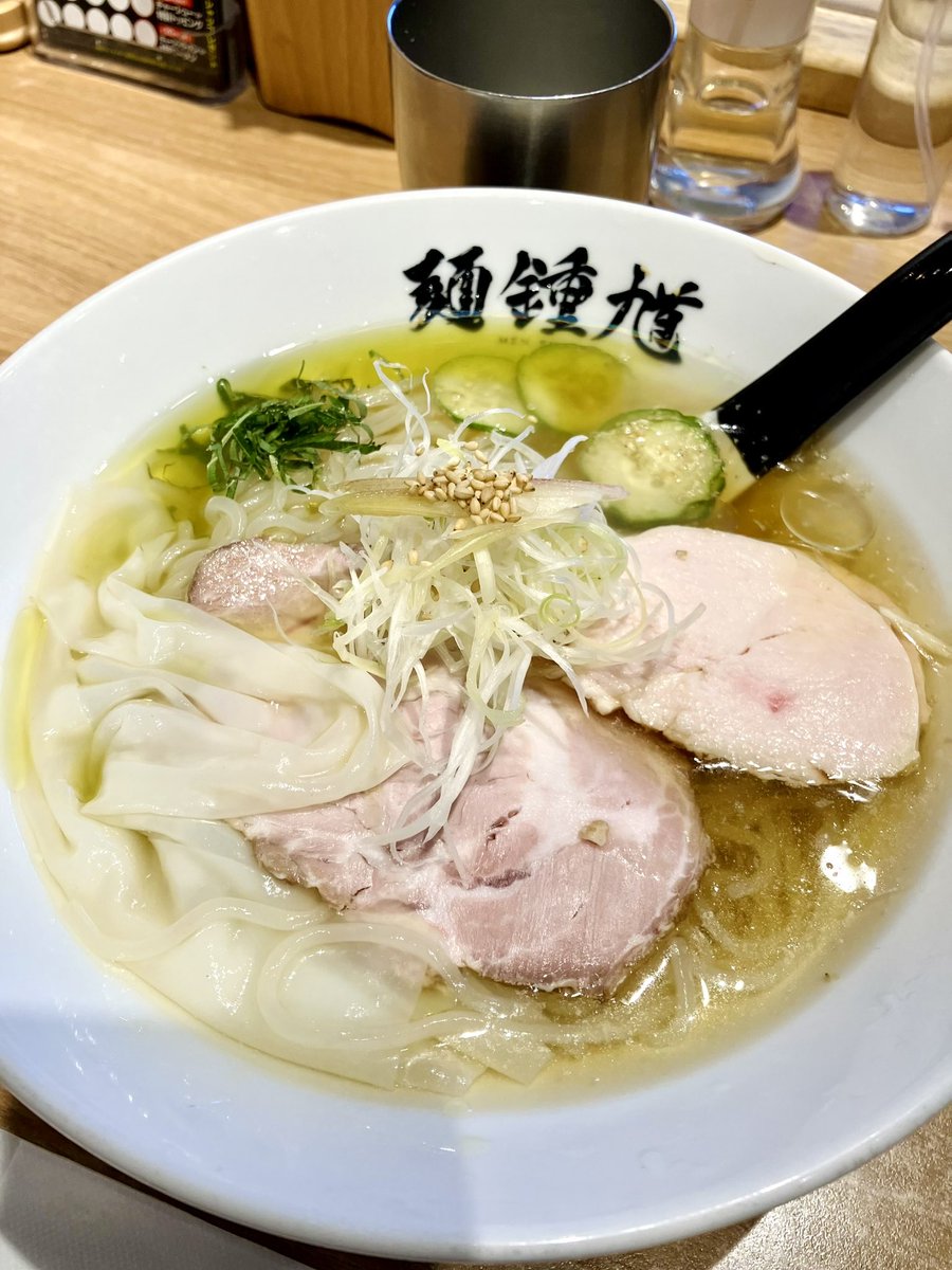 marsuke's tweet photo. 札幌のラーメンは麺鍾馗さんが1番好き。昆布出汁の旨みがすごい https://t.co/pg2d4WpcxQ