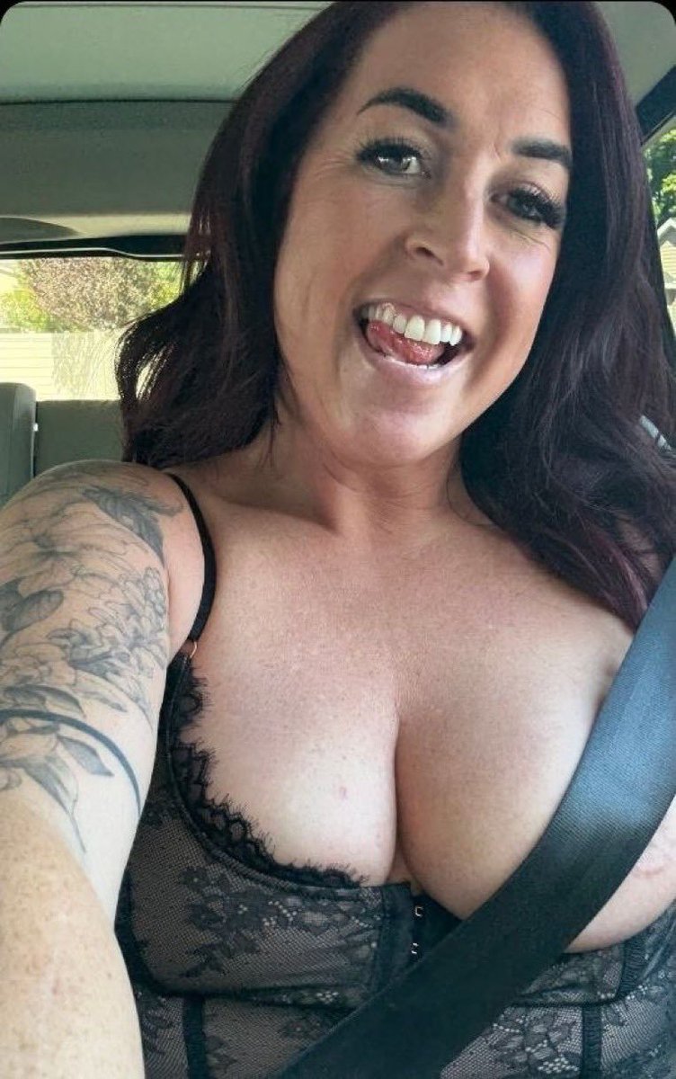 amymoorepriv's tweet photo. Up Doing freaky ft calls all day❕hmu for menu👇👇
https://t.co/Ph599EkM6H https://t.co/5vUdrcuibK