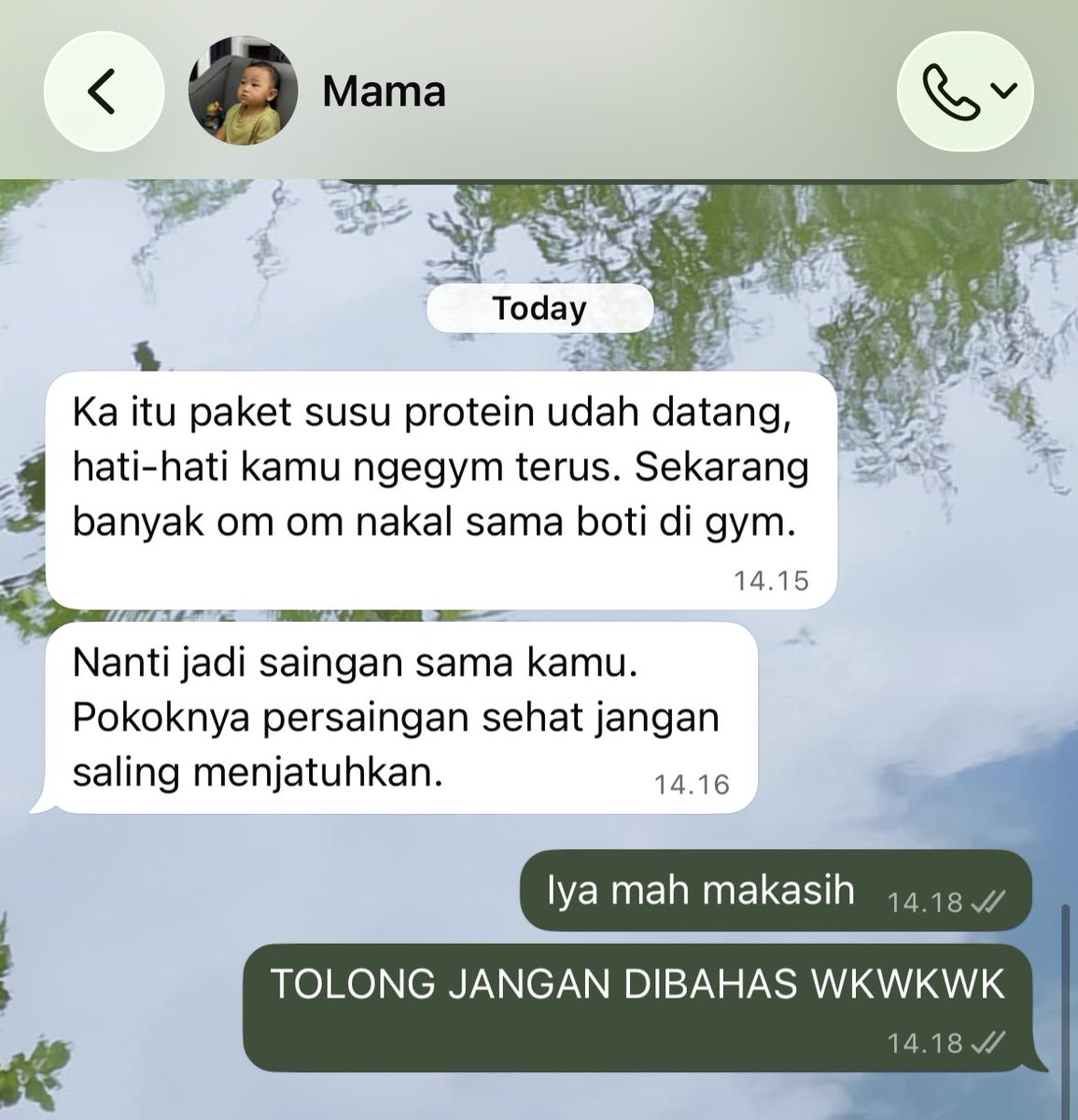 avocadocreama's tweet photo. Mah aku carinya top :( https://t.co/BLj8hlRwfN