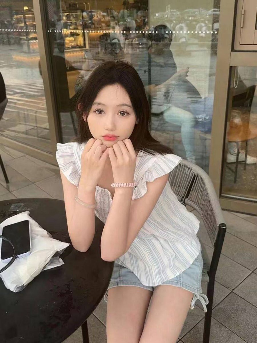 b0ogieee's tweet photo. #漯河
#河南
原本觉得困难的事，只要看看你呀，就觉得还能再坚持一下
老师013
截图联系客服：@LbBechara

（订100抵课费，白嫖勿扰）
郾城区 https://t.co/13BlfGKNzH
