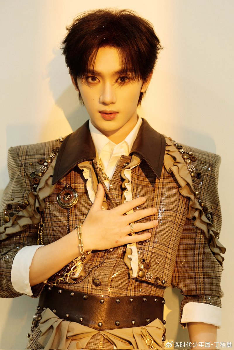 _dingchengxin's tweet photo. 帅 就是手里缺个风车 https://t.co/T6Npg1ZSi4