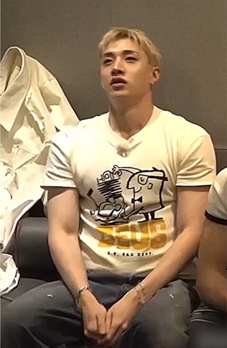 runrunwolf's tweet photo. 隠すとガリガリになるﾊﾞﾝﾁｬﾝ(？‿？) https://t.co/wb03LBkuuT