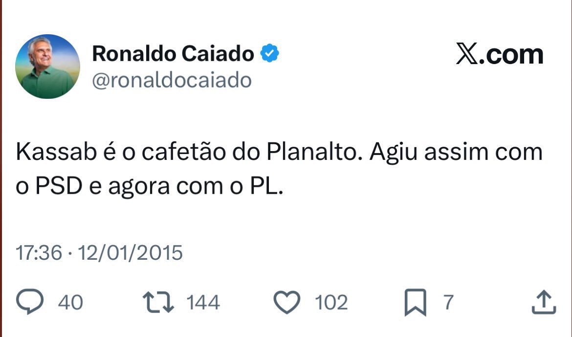 rony_locher's tweet photo. Um vice cafetão? 🤣 https://t.co/SgMfAuHnZi
