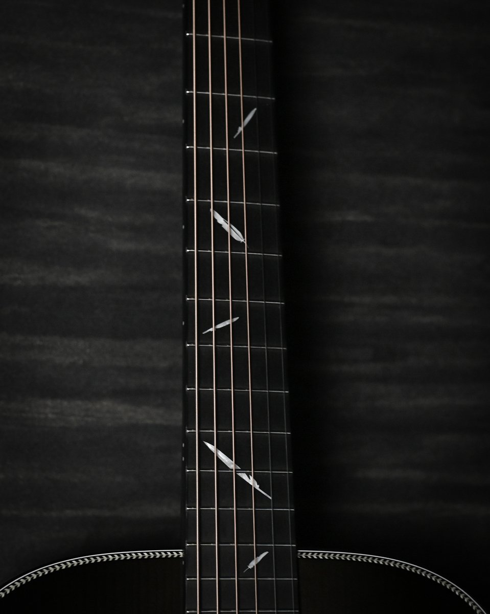 DeviserGuitars's tweet photo. 【The Eagle × クロエゾマツ】

和材「クロエゾマツ」をトップ材に採用し、The Eagleの設計と組み合わせることで、その豊かなポテンシャルを最大限に引き出しました🎸🦅

特設ページ🔽
https://t.co/xFa7eIzDNi

#HeadwayNewModel https://t.co/WHamAsDVcM