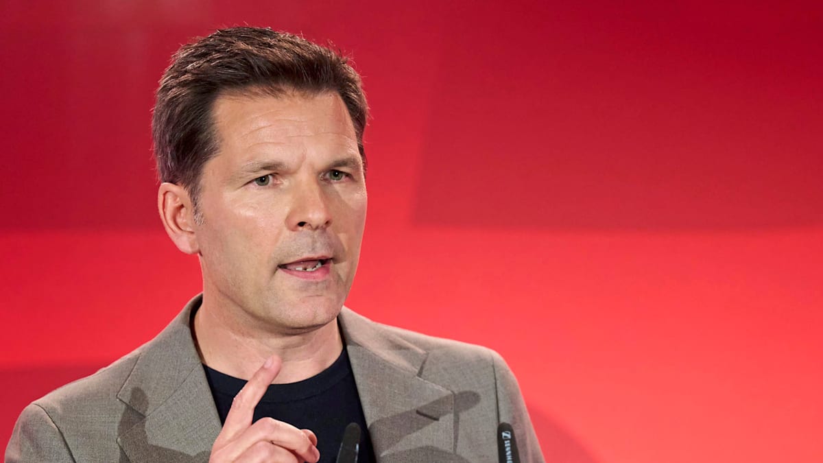 welt's tweet photo. SPD-Spitzenkandidat Krach lehnt Enteignungen ab – und wirft Linken „puren Populismus“ vor https://t.co/h0odWsjJK9 https://t.co/eB8YjQd0mW