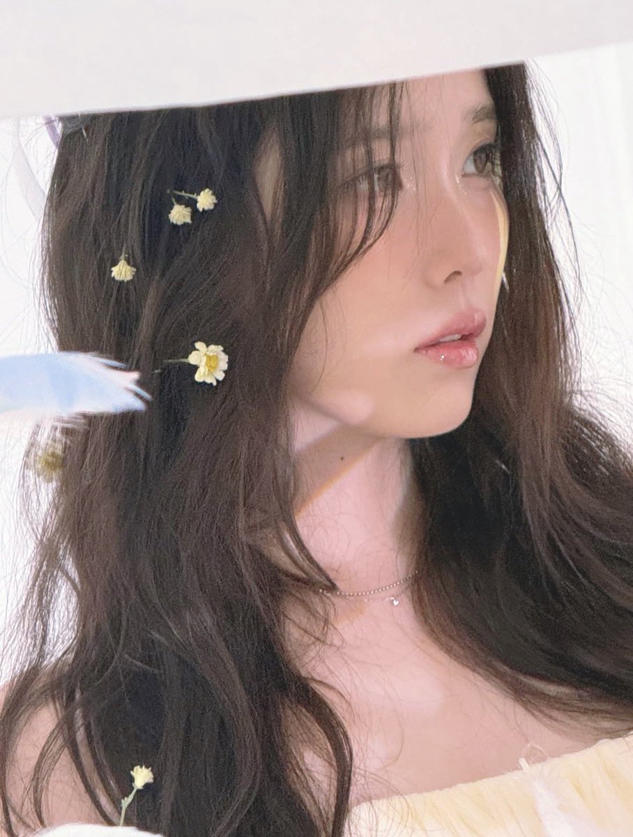 dlle_i's tweet photo. 월루 https://t.co/aBl6JfptkU