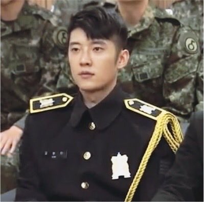 6_June8's tweet photo. 군인 고은성 얼굴 폼미 https://t.co/gA5DHc581B