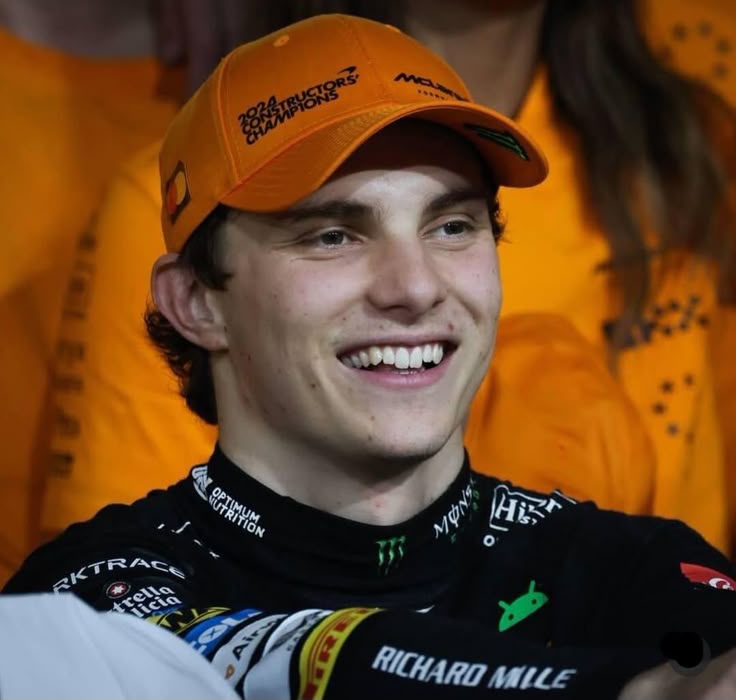 oscpoleposition's tweet photo. 2024 Constructors' Champions Oscar is one for the history books 🫠

#PIASTRIHIVEPARTY https://t.co/GsCISFhr6y