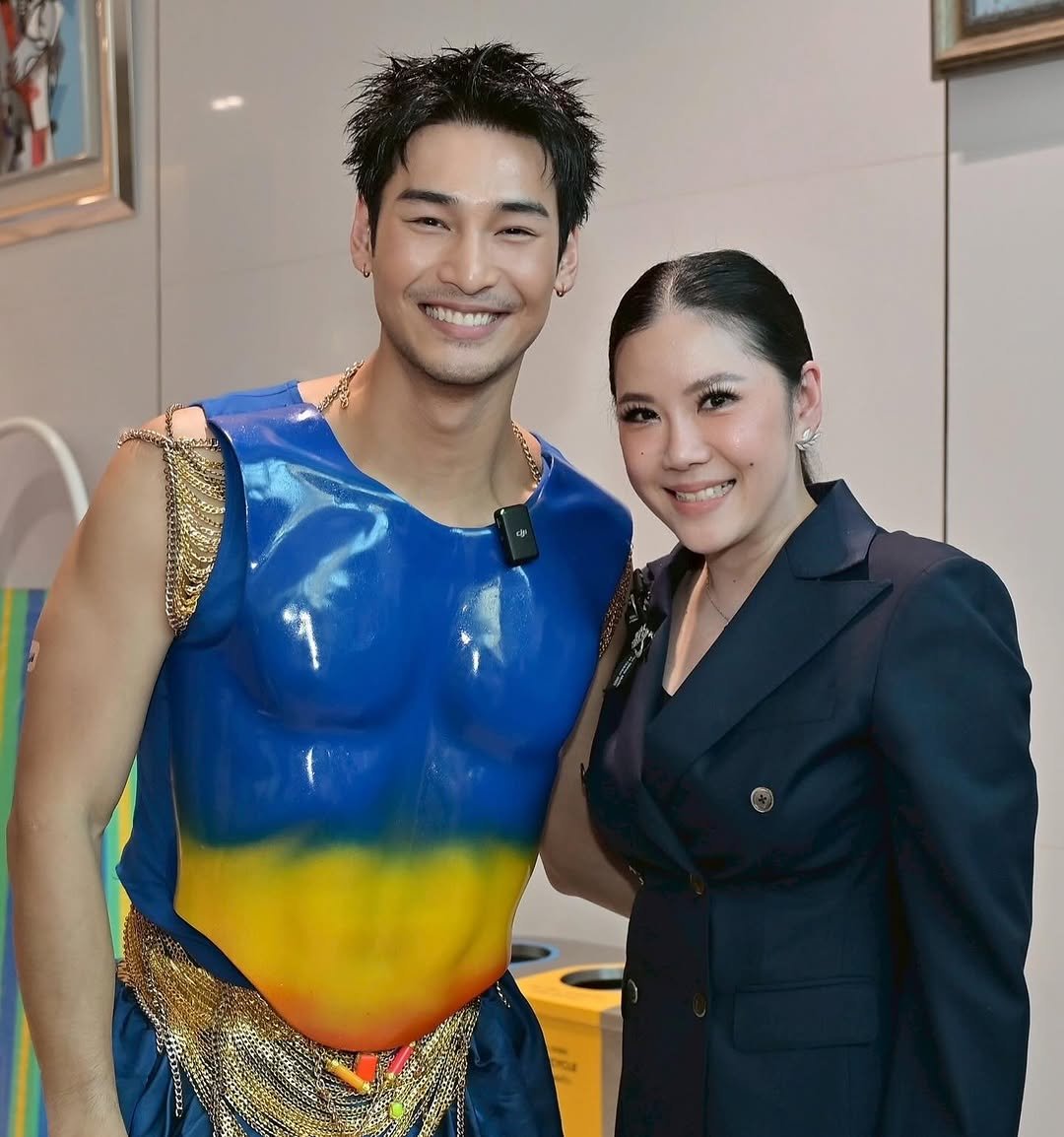 BIGFUT555's tweet photo. TAT, weibocultural exchange, Thaigoes china, Ditp, Thai select, Thai Previlege...I mean - the one person who touches all these soft power centers is THE Apo Nattawin. The Thai govt can't think of softpower without thinking about Apo &amp; i get why 🤌
@Nnattawin1
#ApoNattawin https://t.co/oOISG6Yk7o