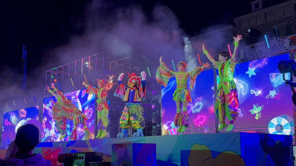 samemin_73's tweet photo. 7月暑っついけどユニバってきた🥰暑っついのにグリもパレードもマンパワーで、西の本気を感じた😭🙏✨いつも全力でゲストを楽しませようとしてくれるユニバが大好きよ〜🥹💙 https://t.co/RV4ZtMMjTW