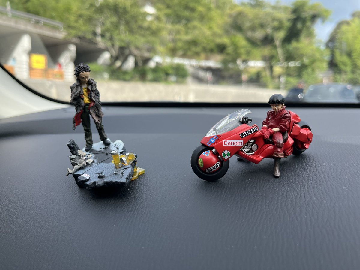Sabubicycle's tweet photo. ここまでのハイライト
海洋堂ホビー館でアキラのフィギュア買ったら大勝利でした✌️
四国カルストも最高でした！ https://t.co/m5wQ12grKh