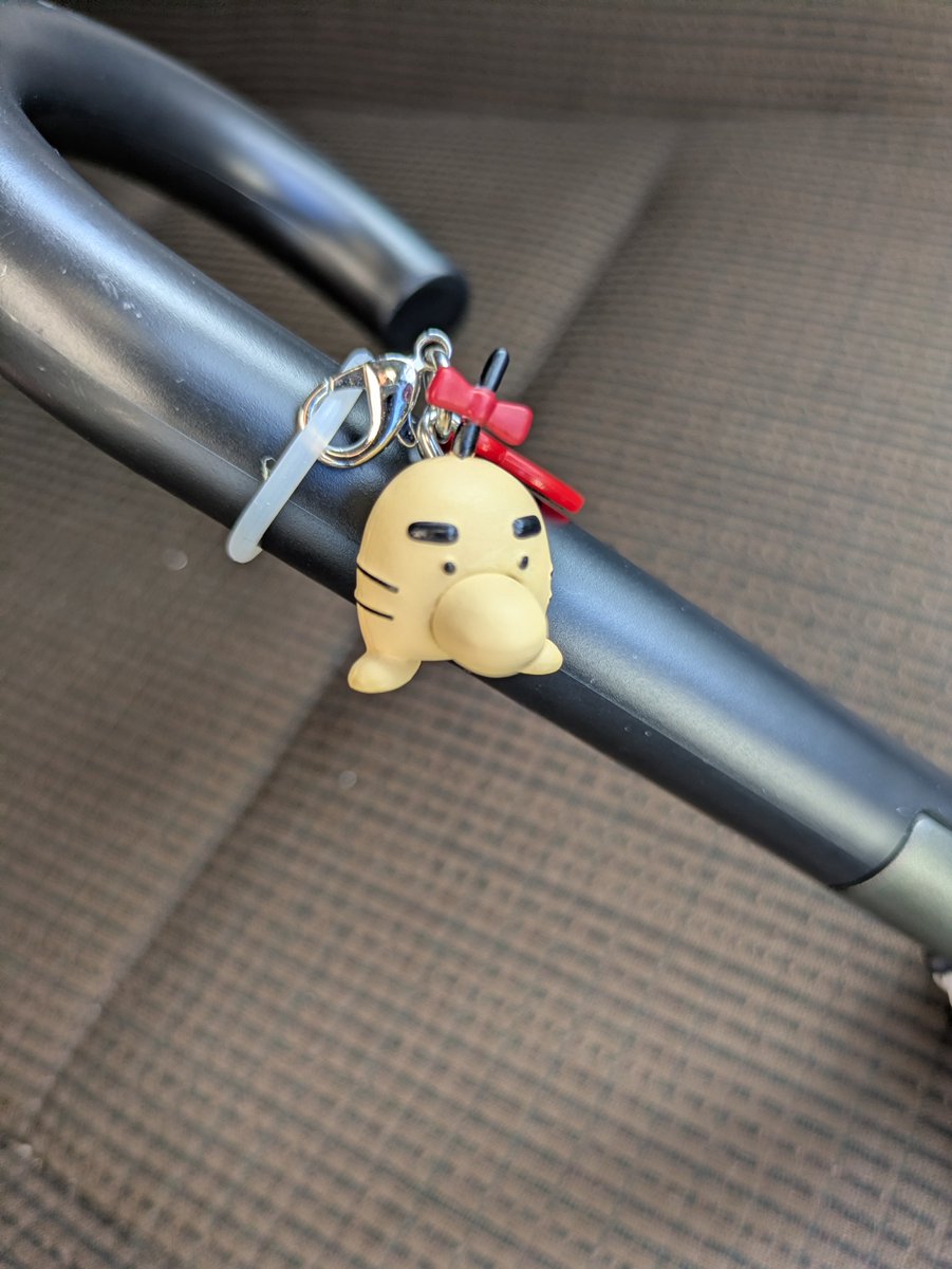 2BLVP55B's tweet photo. MOTHER2のチャームマスコット
どせいさんを1回で引き当てました🎯 https://t.co/gBNBqOL1cd