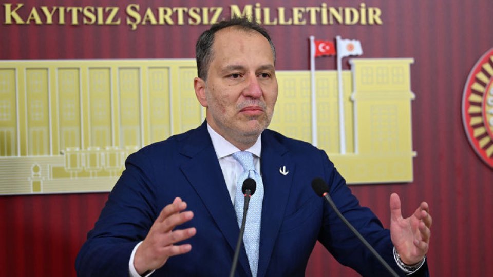 XpressTR's tweet photo. 📌 Fatih Erbakan'dan kademeli emeklilik çağrısı:

"İş başa düştü. Milyonlarca vatandaşımızın haklı kademeli emeklilik talebi artık daha fazla ertelenmemelidir" https://t.co/XTdVvNRNiZ