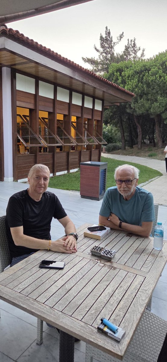 velidalbudak's tweet photo. Öykücü Cemal Şakar üstadımla… https://t.co/4UrHzzMUpA