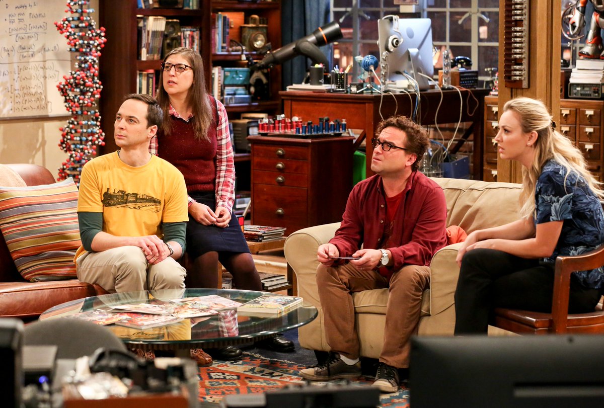 atresmediacom's tweet photo. #Audiencias I

🟡 @neox (2%) sigue muy bien este miércoles, LÍDER de la la Sobremesa (2,5%) y la Tarde (3,1%) temática

📺 'The Big Bang Theory' (246.000 y 3%) continúa en el top 3 MÁS VISTO del ranking

❤️‍🩹 @NovaTDT (2,3%) es LÍDER sobre su competidora y TRIUNFA con #CorazónHerido (222.000 y 2,9%), que llega como su emisión más vista