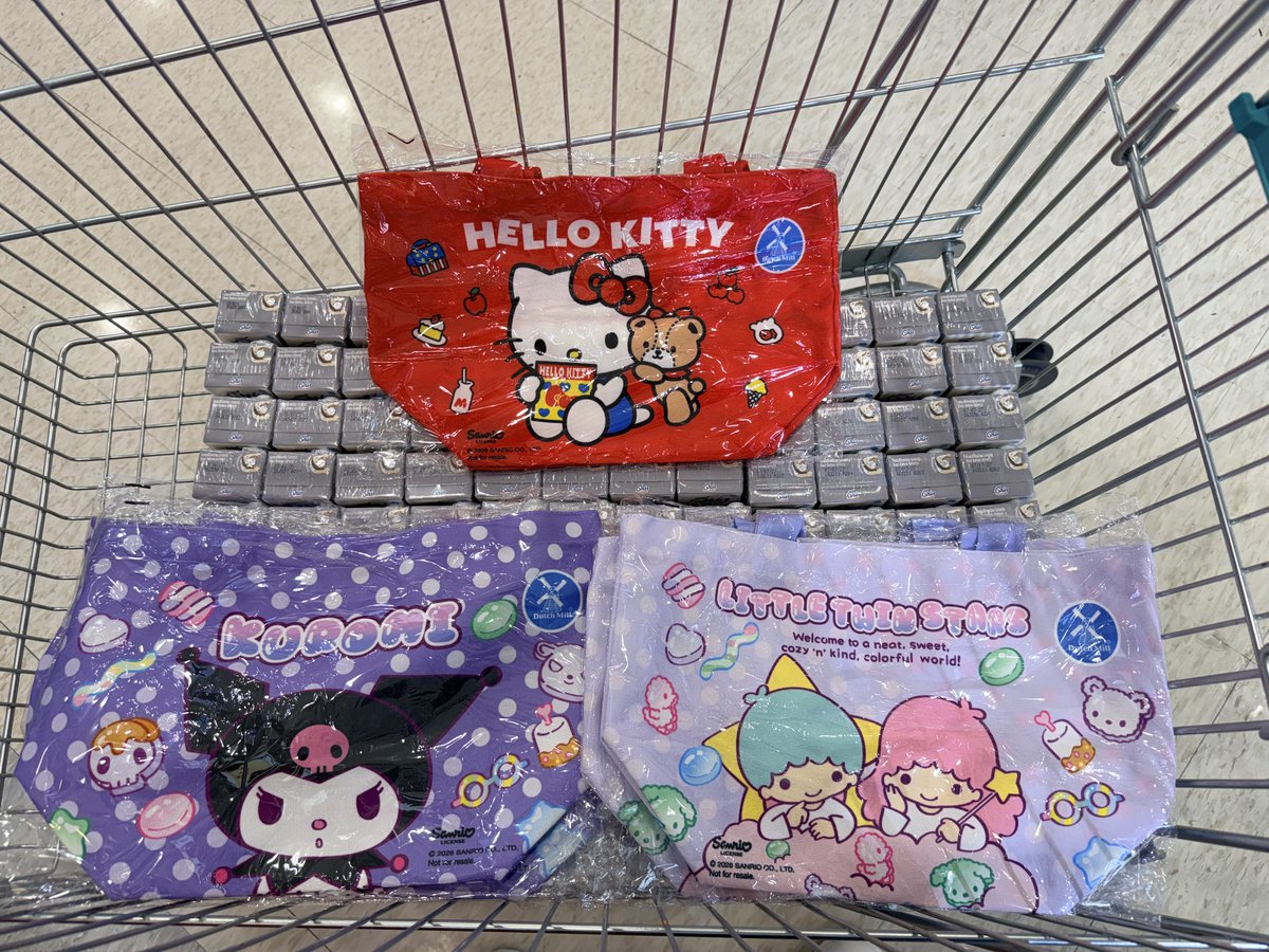 EveeveclubY's tweet photo. มีมี่ 📢 📢

ที่โลตัสซื้อครบทุกๆ 5 แพค 
ได้กระเป๋าผ้าด้วยค่า 
ไม่ต้องแยกใบเสร็จ

ข้าว เขิ้ว ไม่ต้องกินกันแล้ว🤣🤣 https://t.co/8oa4H0uUno