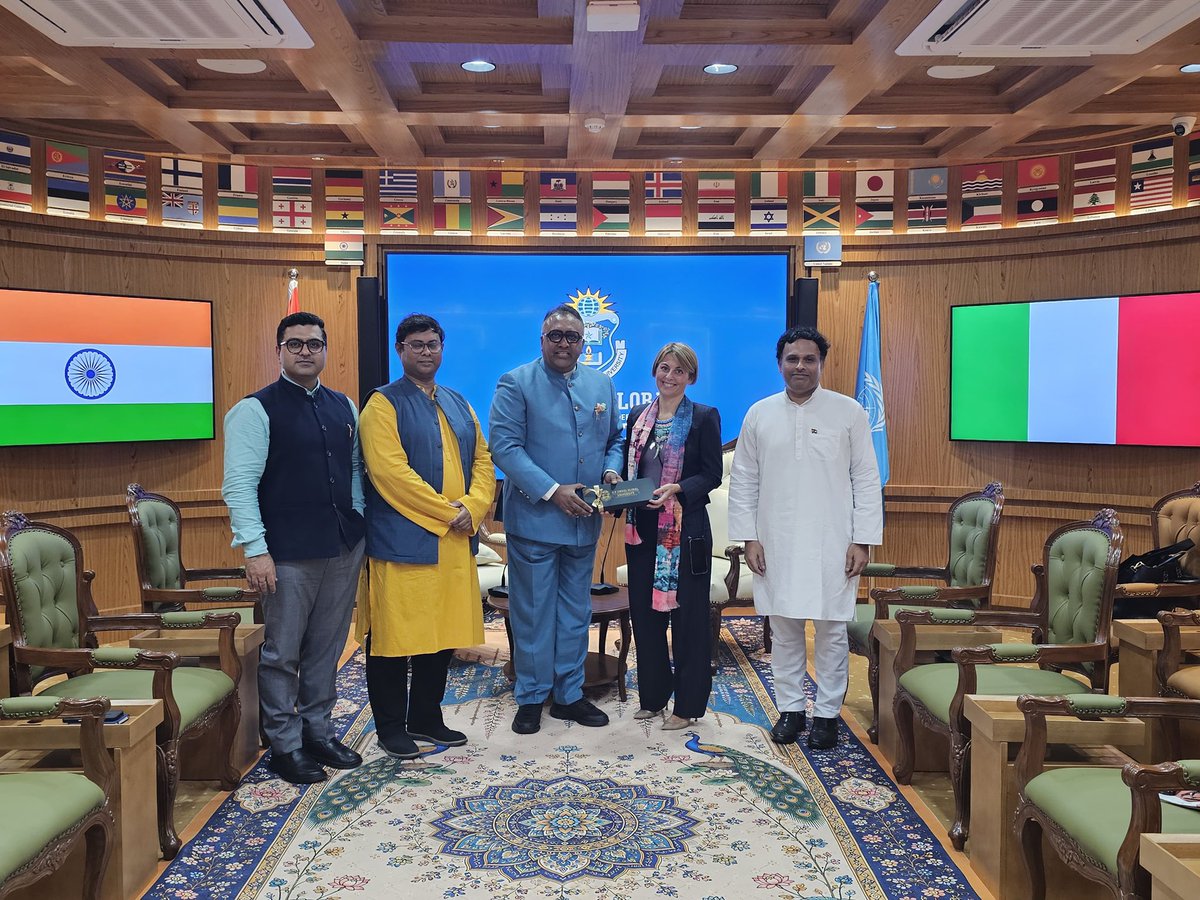 ItalyinIndia's tweet photo. Stimulating exchange @JindalGlobalUNI, where DCM Aurora Russi delivered a lecture on 🇮🇹–🇮🇳 partnership.

🙏🏻 students and faculty for thoughtful questions and engaging discussion.

📌 strategic, economic, cultural and academic cooperation
📈 opportunities for both Counties https://t.co/xeWaUrUhBK