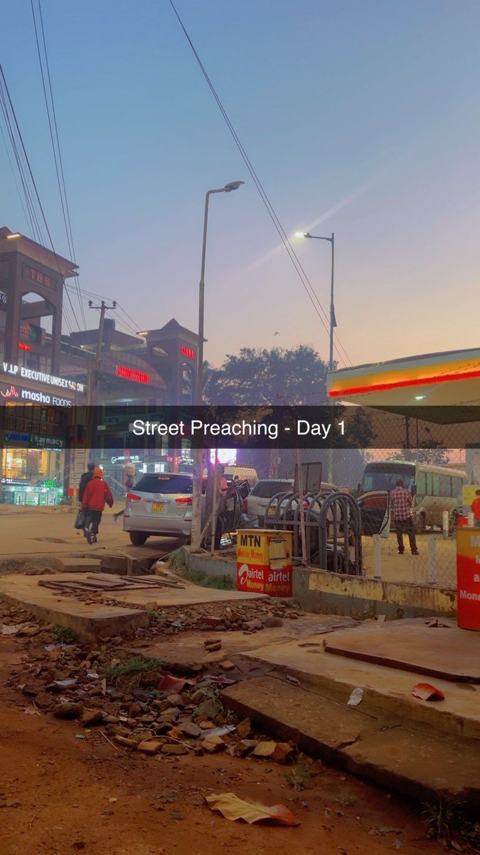 Vhi_key's tweet photo. #PhanerooAt12 Street Preaching —  DAY ONE🤭 https://t.co/QNS0k2uZsr