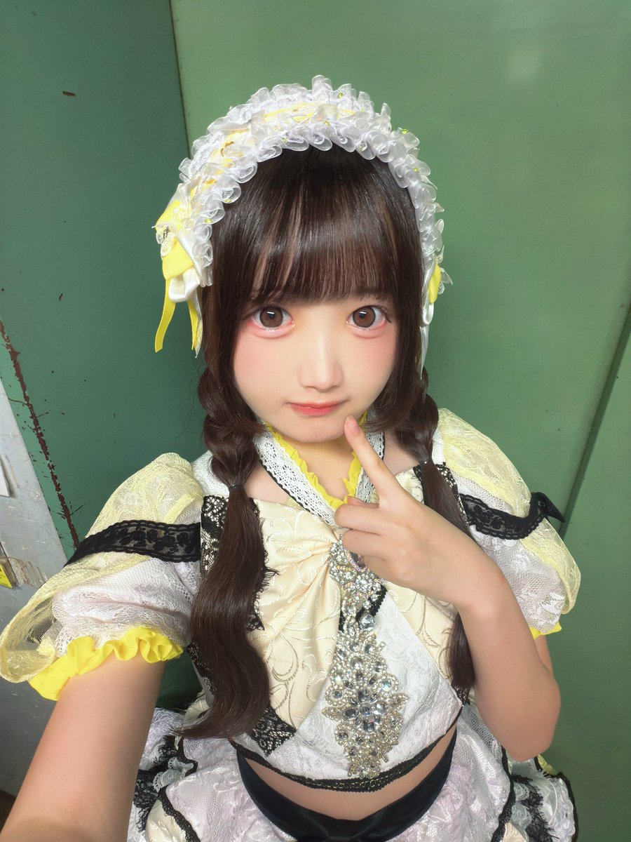 Pastel__ai's tweet photo. 『メガアミューズ』✧*｡
出演させていただきありがとうございました꒰ᐡ⸝ɞ̴̶̷ ·̮ ɞ̴̶̷⸝ᐡ꒱
｢Pastel Closet｣イエロー担当💛柑乃あいです.ᐟ.ᐟ👶🏻

オープニングアクトとして、たくさんの方に見ていただけてとっても嬉しかったです🥹♡
途中から黄色のペンラ振ってくださった方も꒰՞ɞ̴̶̷̥⩊ɞ̴̶̷̥꒱💛キラキラいつもの方も本当にありがとう⟡.·
フォロワーさんも増えて嬉しい(՞˶ᵒ̴̶̷᷄꒳ᵒ��̶̷᷅˶՞)また会えたらいいな✧*｡

そして、いつも応援してくれる大好きさんも、平日お昼に駆けつけてくれて幸せだったよ,,>᎑<,,
お話も本当に楽しくてまた元気100倍になった👶🏻💛
今日お会いできた方、お礼したいのでリプしてね,,>᎑<,,

ライブ後見学もさせていただき、パフォーマンスと���イブ会場の一体感に感動で、私ももっともっと努力して磨いていこうと思いました❤️‍🔥
またご一緒できるように頑張ります✧*｡
本当にありがとうございました𐔌ᵔ ܸ>⩊<︎︎ ͡ 𐦯♡