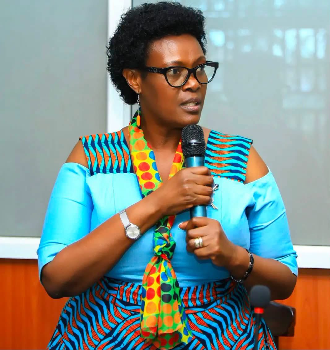 lulanzeashirafu's tweet photo. The Minister of State for Urban Development, Margaret Muhanga has called for the end to individual ownership of land, and instead have all land in Uganda entrusted with Government.

She says it was wrong forthe 1995 Constitution to entrust land in the hands of Ugandans as this move has hampered the development of public projects.
