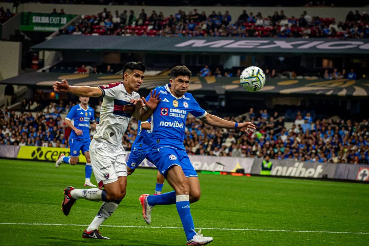 jorgeluazul's tweet photo. ¡RADIOGRAFÍA DEL GOL!

Así disputó el balón y lo ganó Nico para anotar su gol 💪🏻 #NI7 #CruzAzul

Nota: Tuvieron que pasar 4 meses y 18 días para que Nico anotara otra vez ⚽ #ReencuentroConElGol https://t.co/tqqu14k2wh