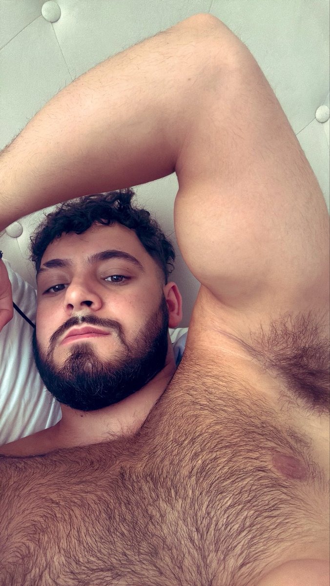 lewisrufff's tweet photo. Waking up with more cash in my bank is standard for me

Knowing my morning pits will add to that wealth 

Morning Findom 

Now say it back correctly https://t.co/rtAm6ColBl