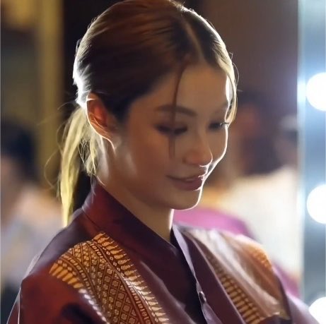 pclpcl7's tweet photo. ผู้ใหญ่ลีกับนางมาหนิ พี่ถาทำอะไรอยู่ @gmmtv https://t.co/vWWlWoFQQf