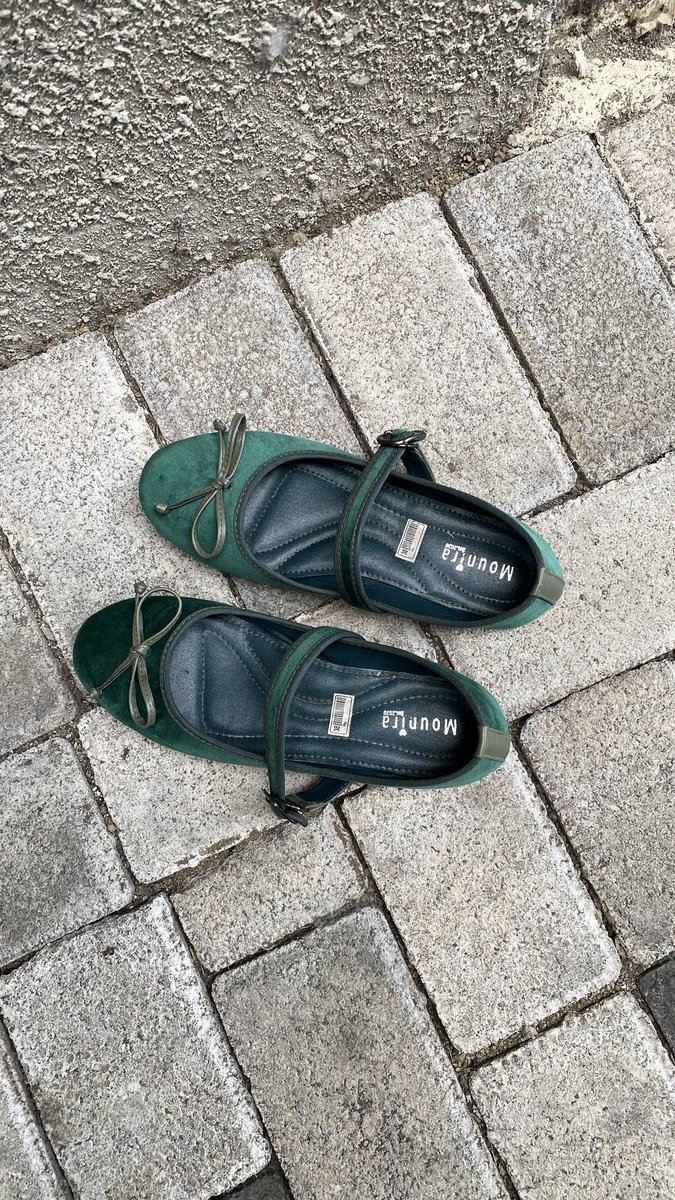 inginkurus_'s tweet photo. #OOTDyah edisi flatshoes baru wkwk

🔗 flatshoes : https://t.co/GLdrg3LRC2 https://t.co/QmDpo8weJK